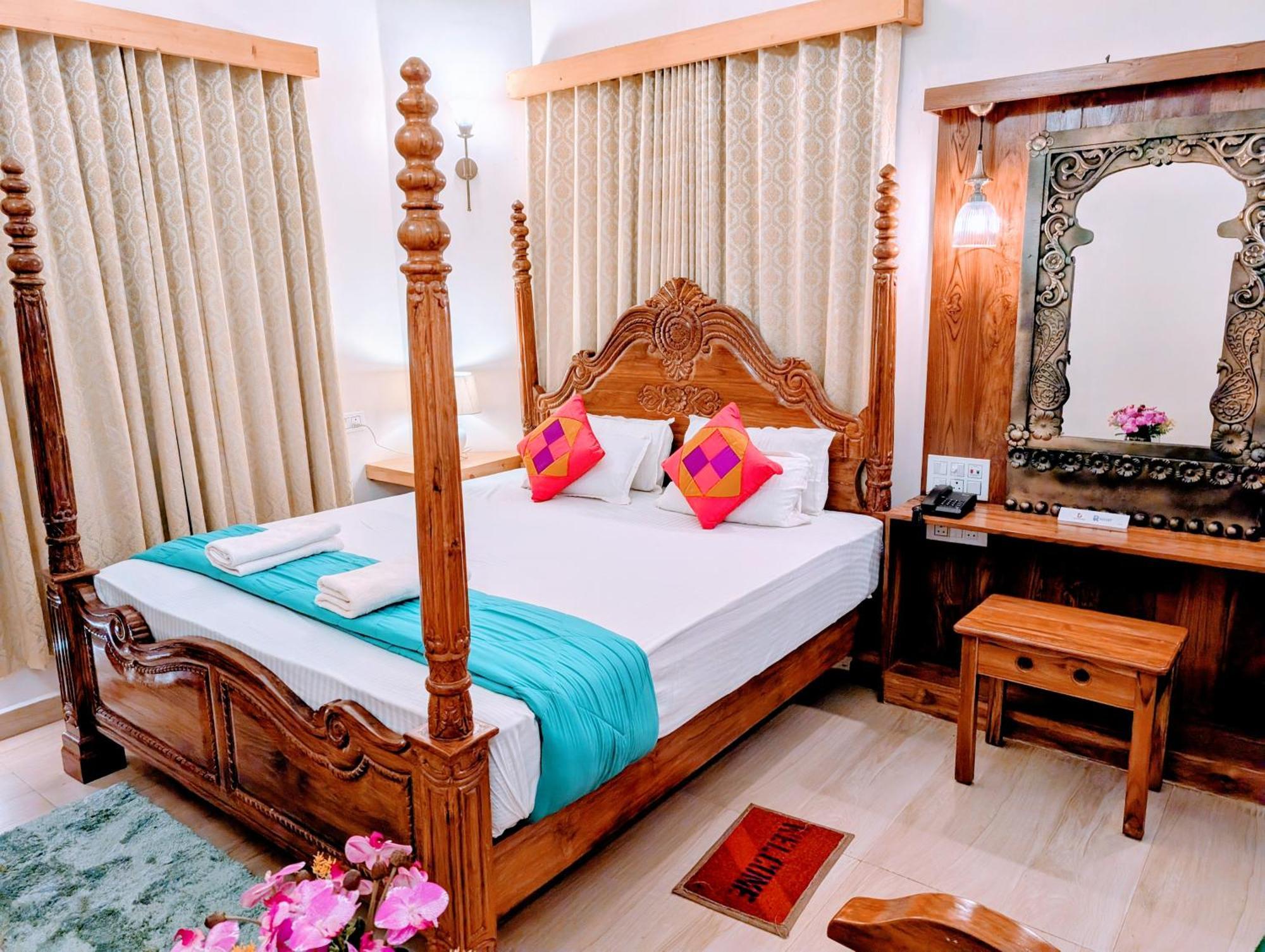 Dip Holidays Hotel Shanti Niketan Ngoại thất bức ảnh