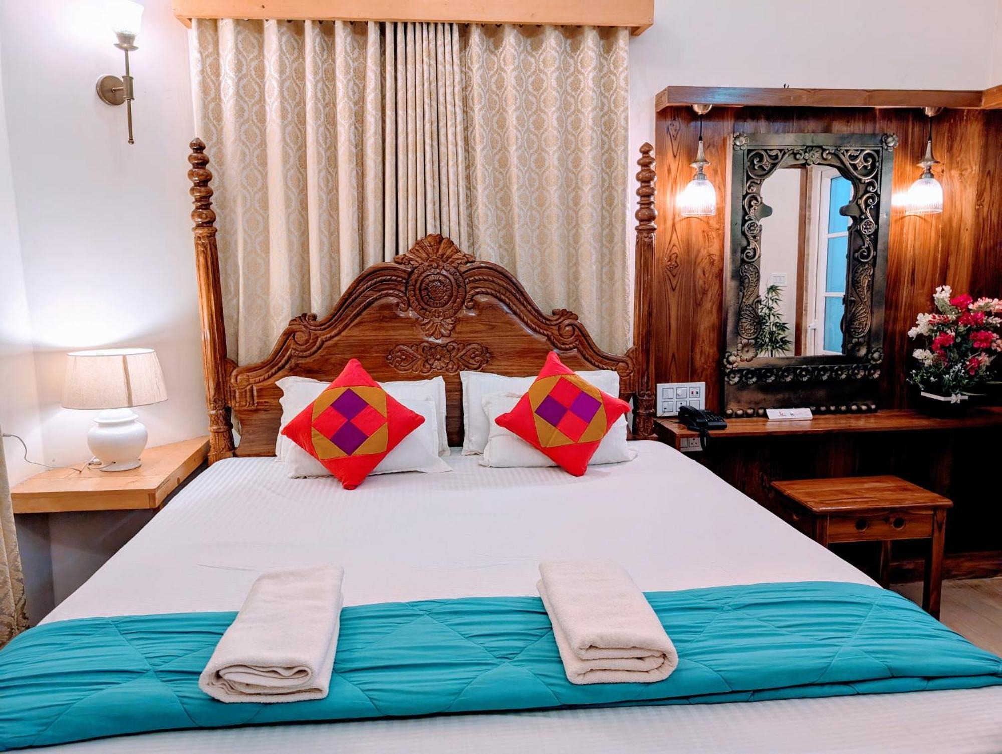 Dip Holidays Hotel Shanti Niketan Ngoại thất bức ảnh