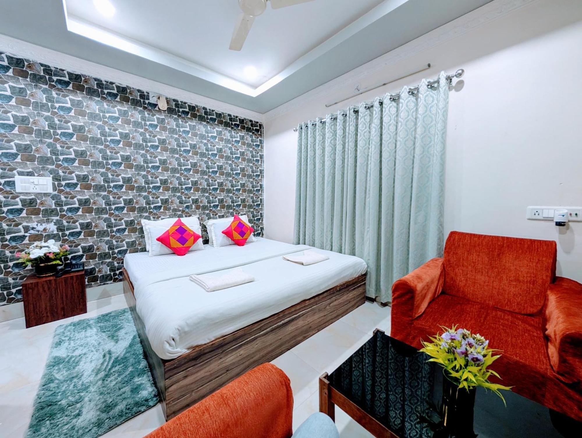 Dip Holidays Hotel Shanti Niketan Ngoại thất bức ảnh